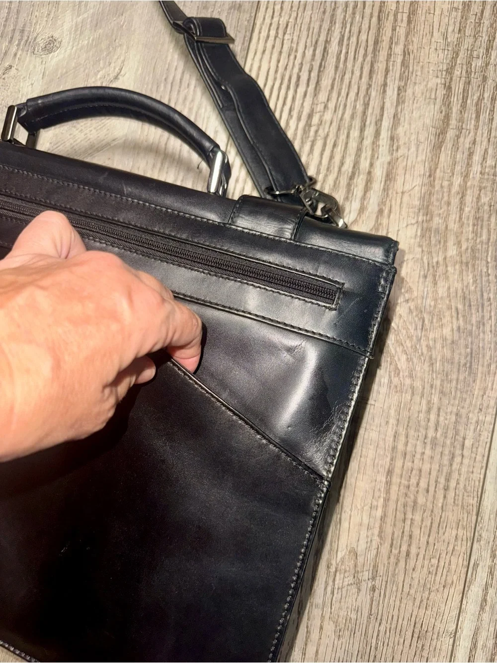 Vtg Wilsons Leather Pelle Studio black leather briefcase laptop messenger bag